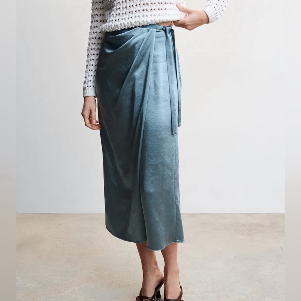 Mango flowy wrap skirt
